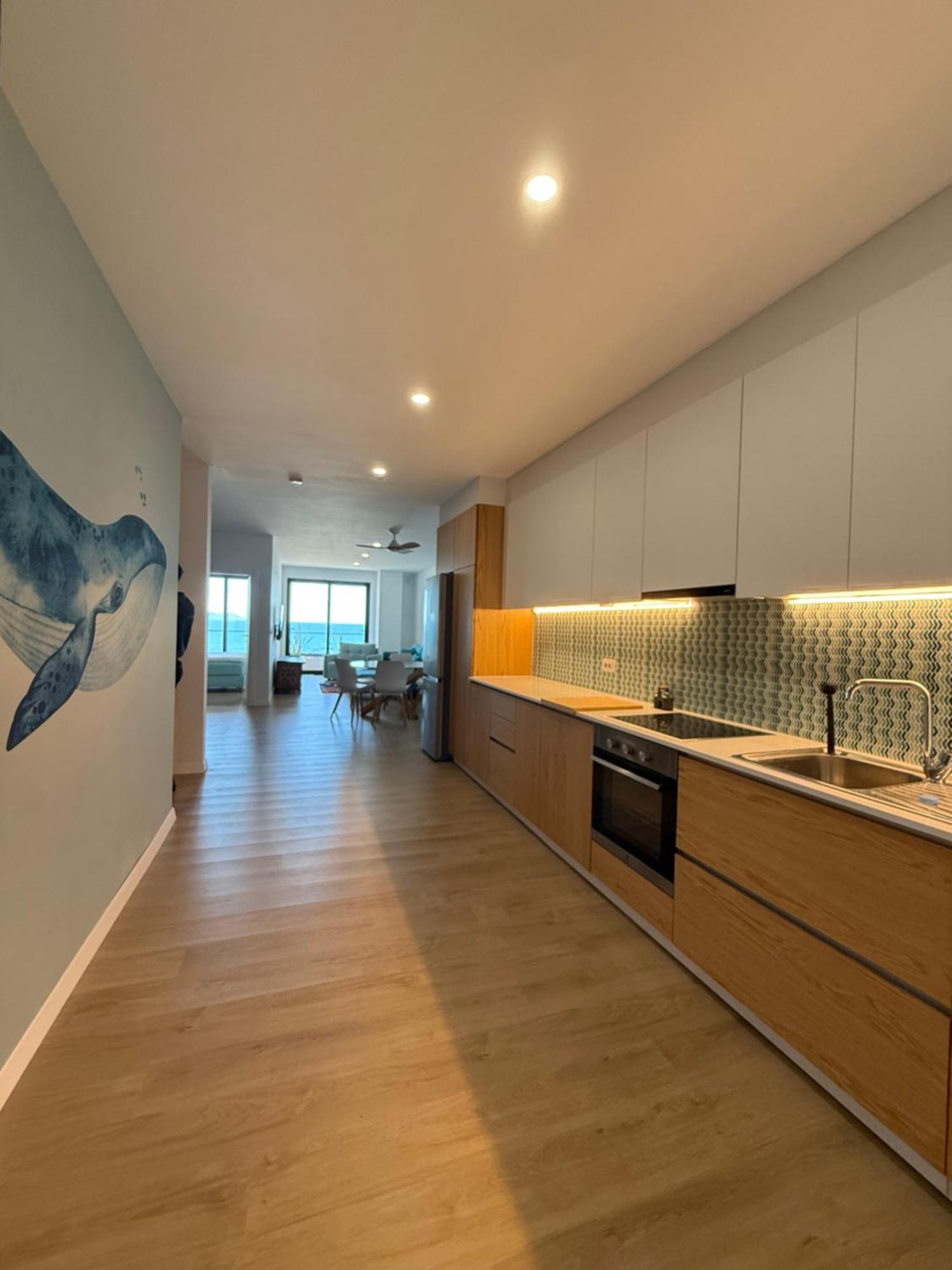 Radhime Luxury Sleeps 5 Apartment Orikum