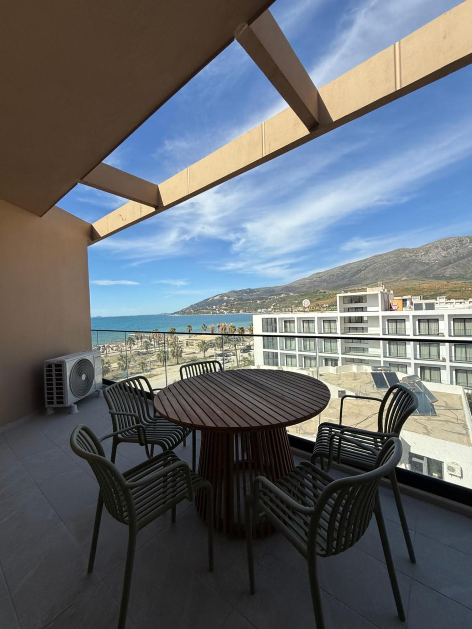 Radhime Luxury Sleeps 5 Orikum